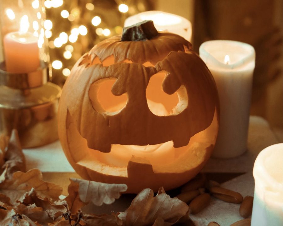 Frighteningly Easy Halloween DIYs!